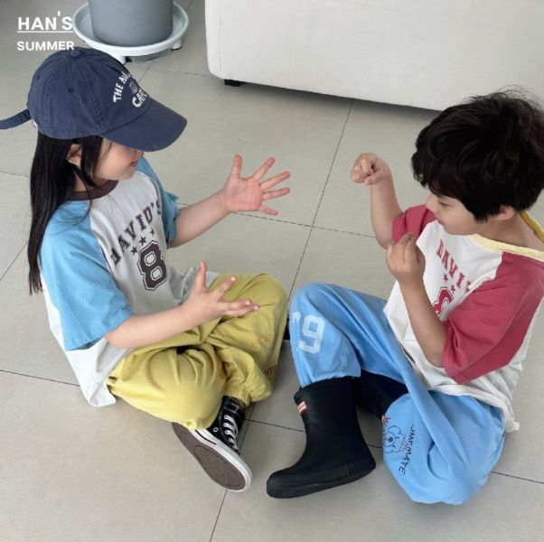繽紛撞色插肩短袖上衣 韓國童裝,質感童裝,童裝推薦,韓系風格,男女童裝,韓風穿搭,韓國代購,韓國空運