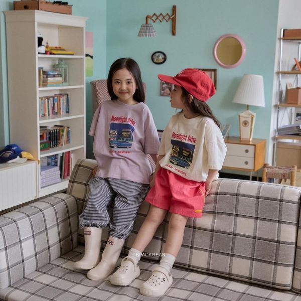 標籤日常條紋縮口長褲 韓國童裝,男童夏裝,中性童裝,童裝推薦,2026夏季童裝,男童穿搭,韓系童裝,中性穿搭,韓國代購