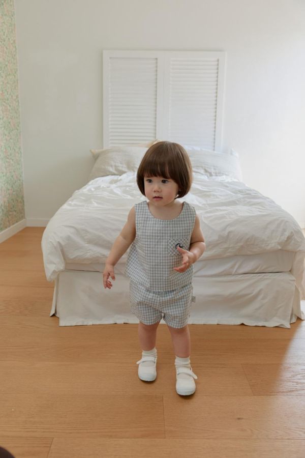 MINI格紋口袋背心 韓國童裝,男童夏裝,中性童裝,童裝推薦,2026夏季童裝,男童穿搭,韓系童裝,中性穿搭,韓國代購