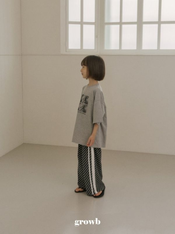 斜條紋側織帶休閒長褲 韓國童裝,質感童裝,童裝推薦,韓系風格,男女童裝,韓風穿搭,韓國代購,韓國空運