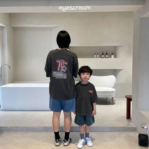 足球世界短袖上衣 韓國童裝,質感童裝,童裝推薦,韓系風格,男女童裝,韓風穿搭,韓國代購,韓國空運,親子穿搭