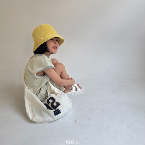 毛圈布柔軟漁夫帽 韓國童裝,質感童裝,童裝推薦,韓系風格,男女童裝,韓風穿搭,韓國代購,韓國空運,親子穿搭