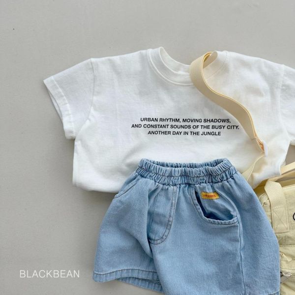 英文短文短袖上衣-親子款 韓國童裝,男童夏裝,中性童裝,童裝推薦,2026夏季童裝,男童穿搭,韓系童裝,中性穿搭,韓國代購
