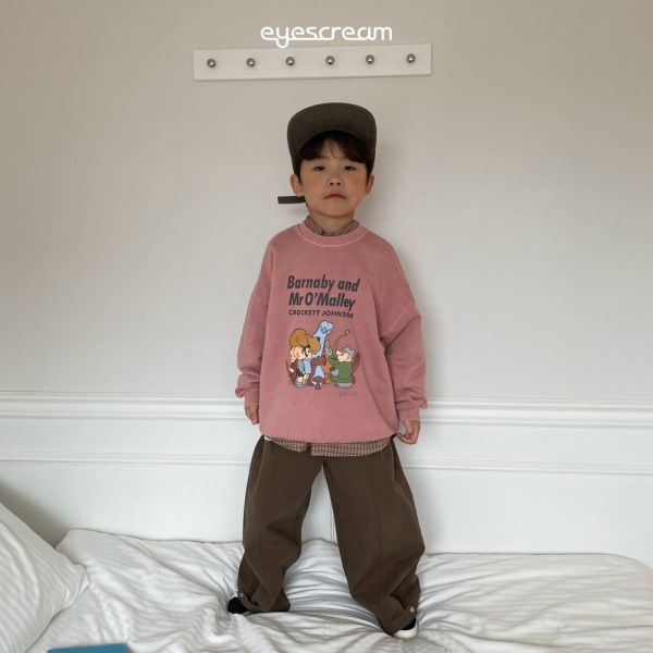 美式漫畫長袖上衣-親子款 韓國童裝,男童秋裝,中性童裝,韓系童裝推薦,2025秋季童裝,韓國男童新款,中性風男童穿搭,秋季男童服飾推薦,小男友穿搭