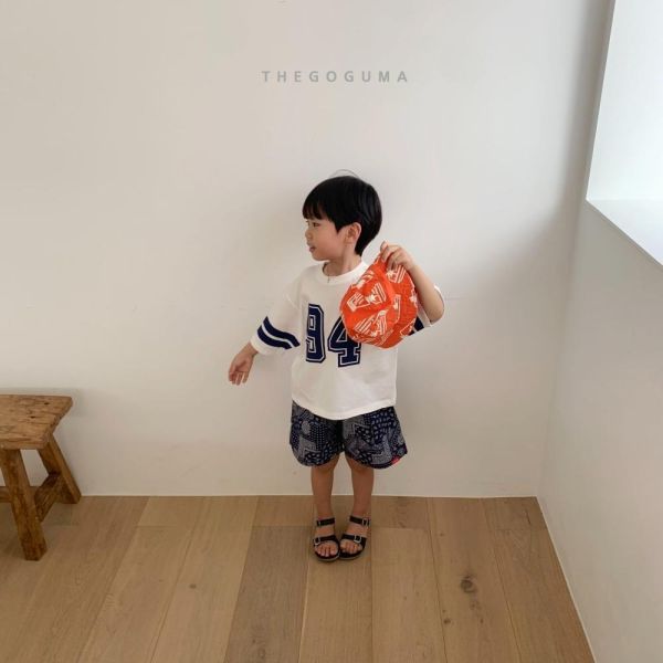 變形蟲圖騰休閒短褲 韓國童裝,男童夏裝,中性童裝,童裝推薦,2026夏季童裝,男童穿搭,韓系童裝,中性穿搭,韓國代購