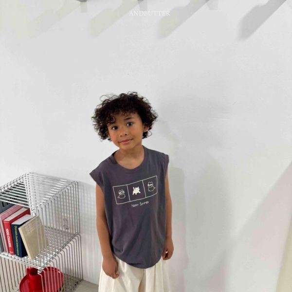 貓貓三格寬肩背心 韓國童裝,男童夏裝,中性童裝,童裝推薦,2026夏季童裝,男童穿搭,韓系童裝,中性穿搭,韓國代購