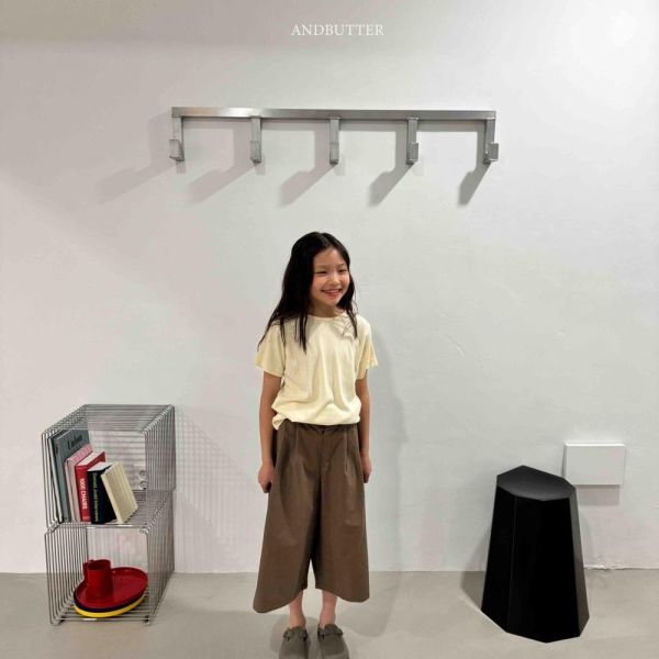 腰間打摺八分長褲 韓國童裝,男童夏裝,中性童裝,童裝推薦,2026夏季童裝,男童穿搭,韓系童裝,中性穿搭,韓國代購