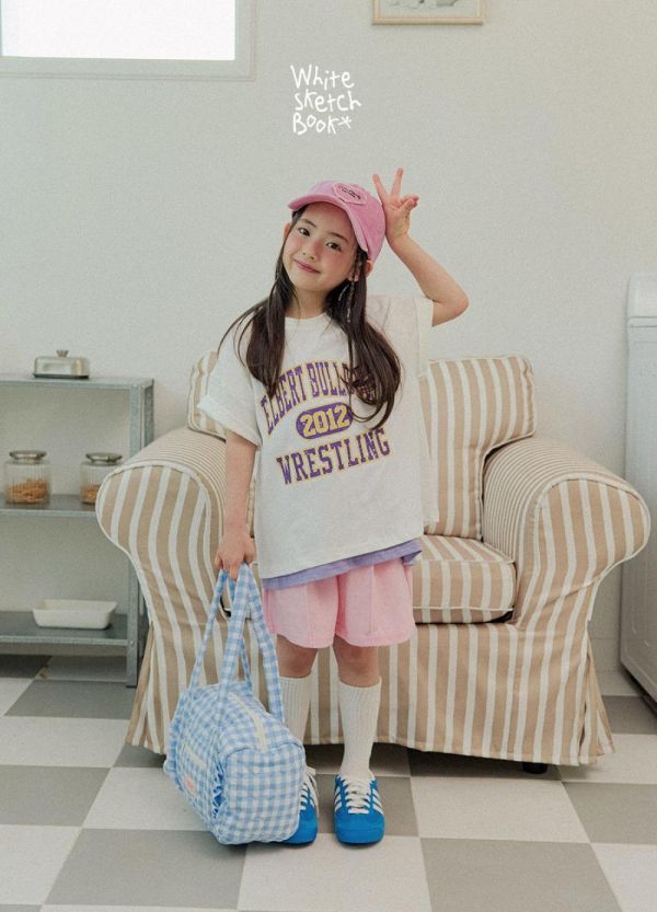 多色中線運動短褲 韓國童裝,男童夏裝,中性童裝,童裝推薦,2026夏季童裝,男童穿搭,韓系童裝,中性穿搭,韓國代購