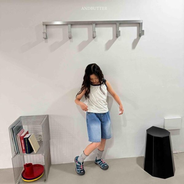 復古刷白牛仔五分短褲 韓國童裝,男童夏裝,中性童裝,童裝推薦,2026夏季童裝,男童穿搭,韓系童裝,中性穿搭,韓國代購