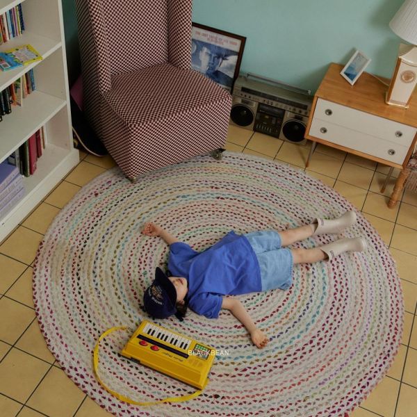 柯達風胸前字母短袖上衣 韓國童裝,男童夏裝,中性童裝,童裝推薦,2026夏季童裝,男童穿搭,韓系童裝,中性穿搭,韓國代購