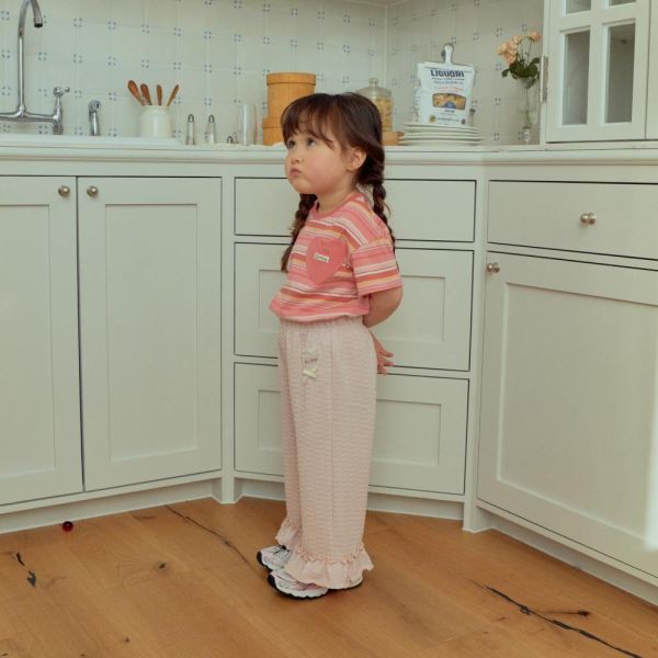 愛心口袋條紋短袖上衣 韓國童裝,男童夏裝,中性童裝,童裝推薦,2026夏季童裝,男童穿搭,韓系童裝,中性穿搭,韓國代購