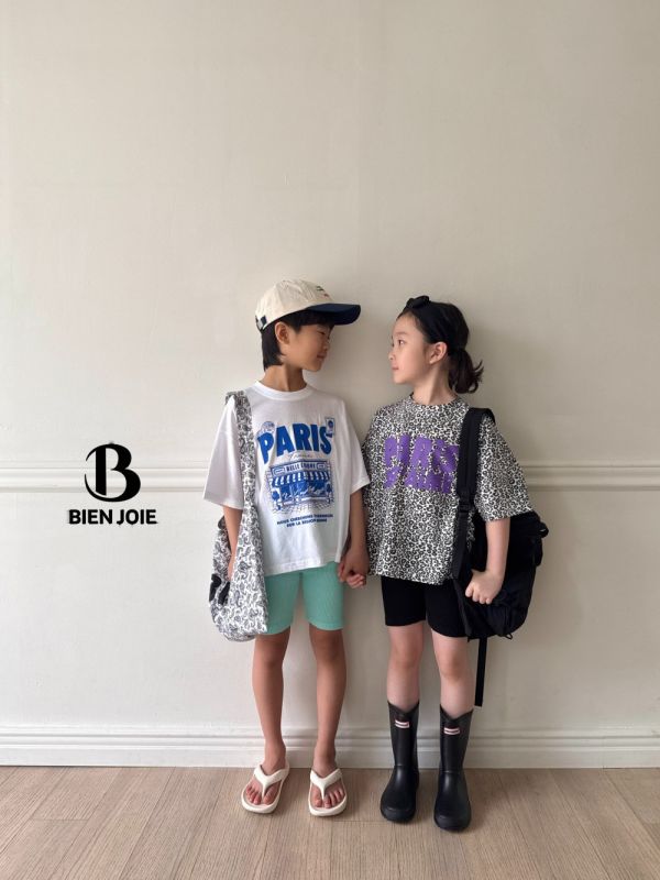 PARIS街景短袖上衣 韓國童裝,質感童裝,童裝推薦,韓系風格,男女童裝,韓風穿搭,韓國代購,韓國空運,親子穿搭