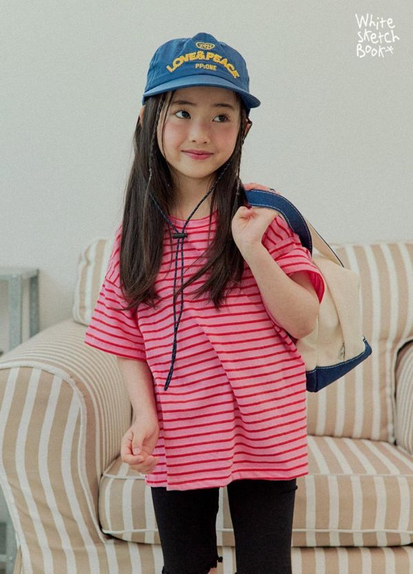 基礎條紋短袖上衣 韓國童裝,男童夏裝,中性童裝,童裝推薦,2026夏季童裝,男童穿搭,韓系童裝,中性穿搭,韓國代購