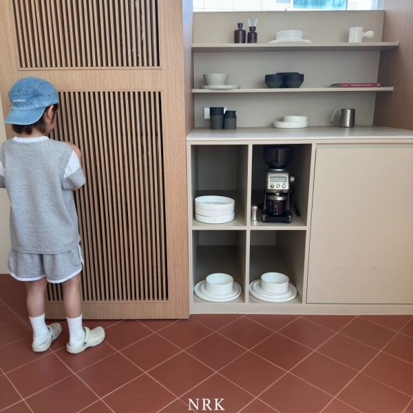 美式運動短袖套裝 韓國童裝,質感童裝,童裝推薦,韓系風格,男女童裝,韓風穿搭,韓國代購,韓國空運,親子穿搭
