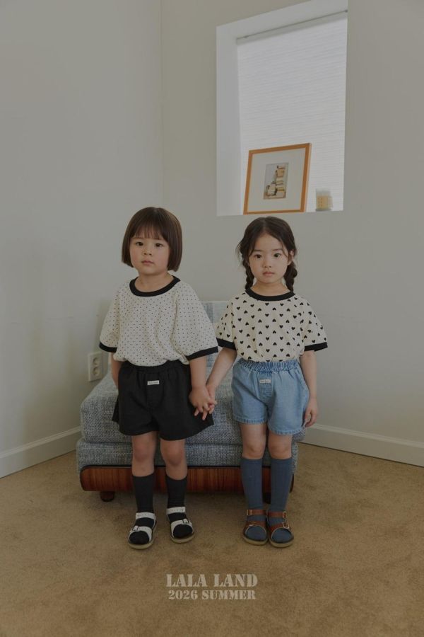 滾邊滿版圖形短袖上衣 韓國童裝,男童夏裝,中性童裝,童裝推薦,2026夏季童裝,男童穿搭,韓系童裝,中性穿搭,韓國代購