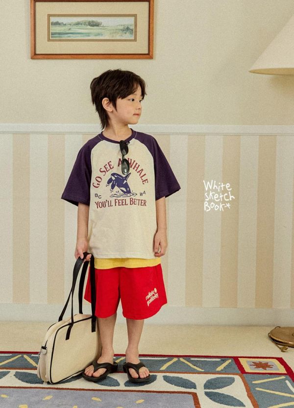 跳躍虎鯨雙色插肩短袖上衣 韓國童裝,男童夏裝,中性童裝,童裝推薦,2026夏季童裝,男童穿搭,韓系童裝,中性穿搭,韓國代購