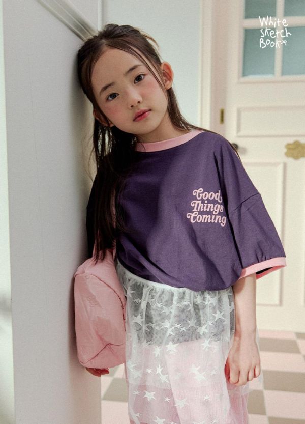 撞色滾邊子母短袖上衣 韓國童裝,男童夏裝,中性童裝,童裝推薦,2026夏季童裝,男童穿搭,韓系童裝,中性穿搭,韓國代購