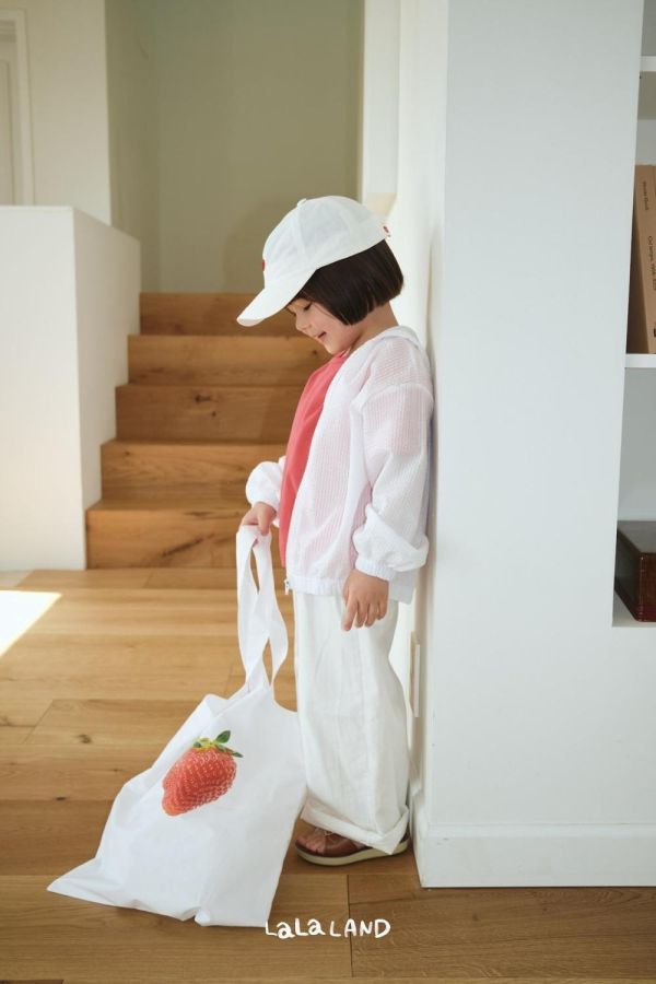 清新微落地直筒寬褲 韓國童裝,男童夏裝,中性童裝,童裝推薦,2026夏季童裝,男童穿搭,韓系童裝,中性穿搭,韓國代購