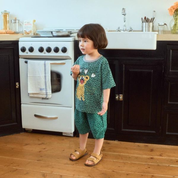 斑點抓摺七分短褲 韓國童裝,男童夏裝,中性童裝,童裝推薦,2026夏季童裝,男童穿搭,韓系童裝,中性穿搭,韓國代購