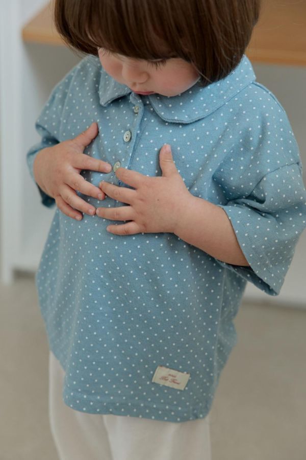 波點圓領短袖上衣 韓國童裝,男童夏裝,中性童裝,童裝推薦,2026夏季童裝,男童穿搭,韓系童裝,中性穿搭,韓國代購