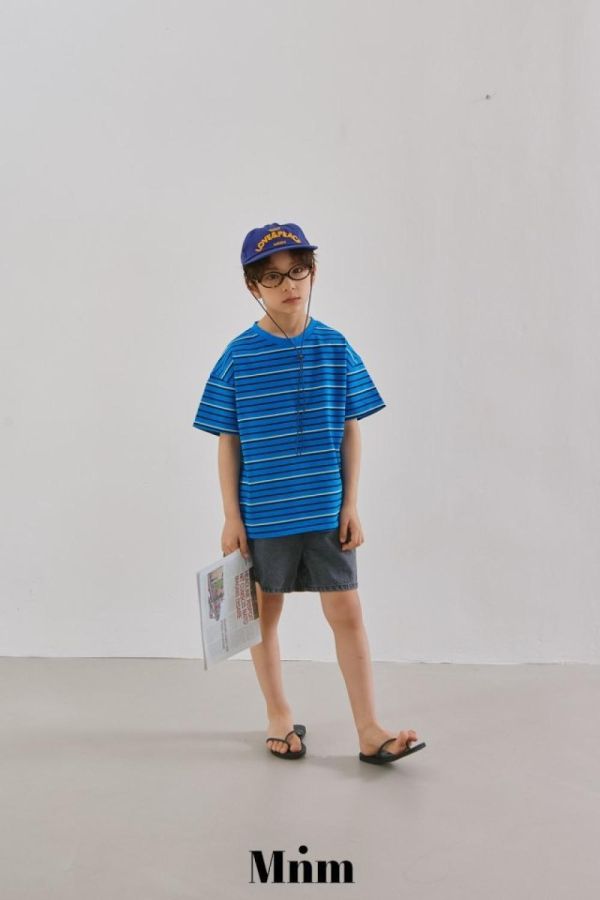 基礎條紋短袖上衣 韓國童裝,男童夏裝,中性童裝,童裝推薦,2026夏季童裝,男童穿搭,韓系童裝,中性穿搭,韓國代購