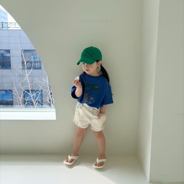 漫畫塗鴉短袖上衣 韓國童裝,男童夏裝,中性童裝,童裝推薦,2026夏季童裝,男童穿搭,韓系童裝,中性穿搭,韓國代購