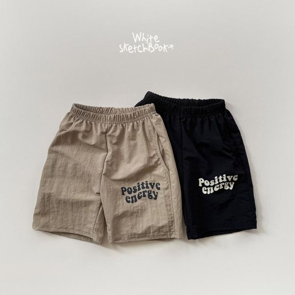 藝術文字速乾休閒短褲 韓國童裝,男童夏裝,中性童裝,童裝推薦,2026夏季童裝,男童穿搭,韓系童裝,中性穿搭,韓國代購