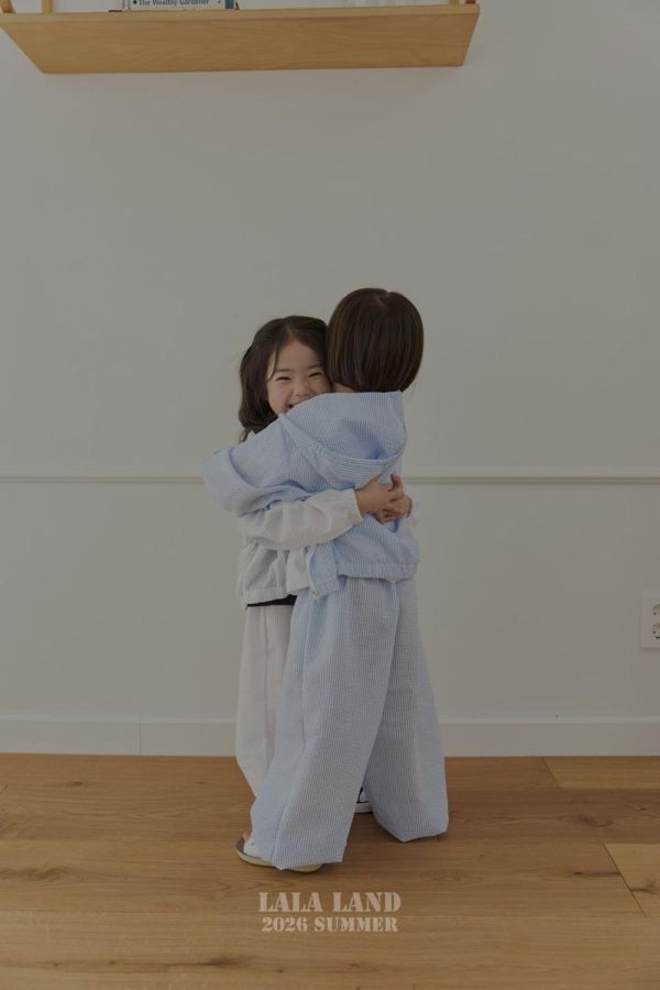 清爽泡泡紗縮口長褲 韓國童裝,男童夏裝,中性童裝,童裝推薦,2026夏季童裝,男童穿搭,韓系童裝,中性穿搭,韓國代購