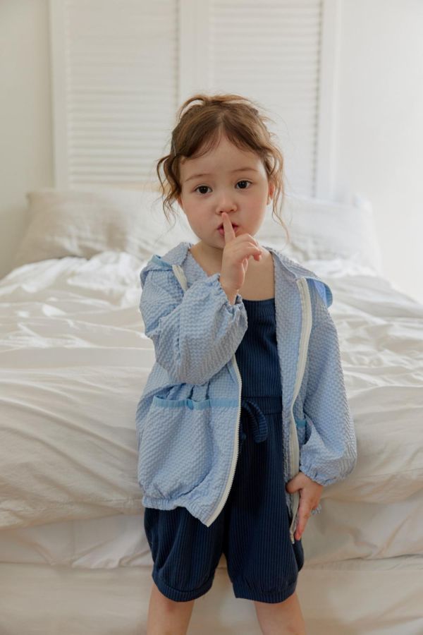 抽繩背心吊帶連身短褲 韓國童裝,男童夏裝,中性童裝,童裝推薦,2026夏季童裝,男童穿搭,韓系童裝,中性穿搭,韓國代購