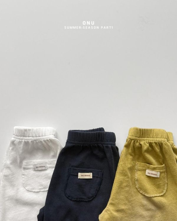 日常素色縮口運動長褲 韓國童裝,男童夏裝,中性童裝,童裝推薦,2026夏季童裝,男童穿搭,韓系童裝,中性穿搭,韓國代購