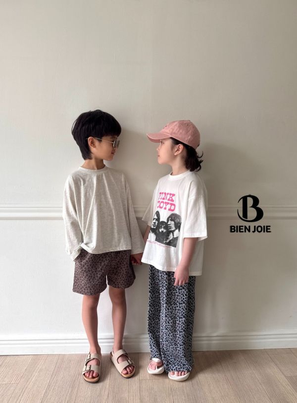 時髦豹豹休閒短褲 韓國童裝,質感童裝,童裝推薦,韓系風格,男女童裝,韓風穿搭,韓國代購,韓國空運,親子穿搭