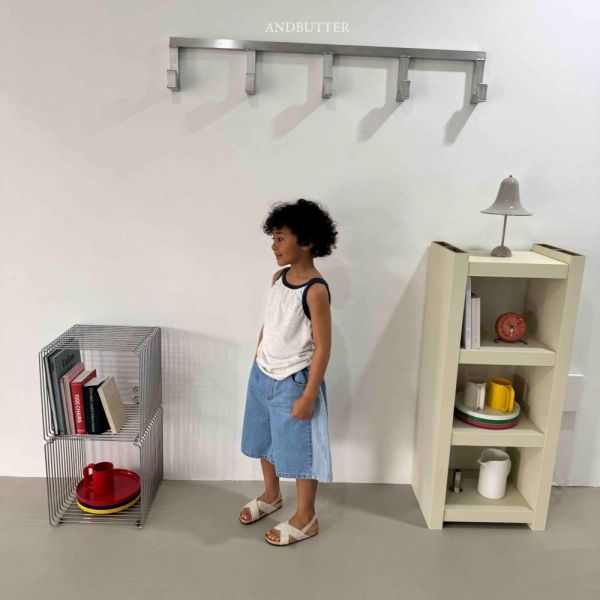 插片牛仔百慕達短褲 韓國童裝,男童夏裝,中性童裝,童裝推薦,2026夏季童裝,男童穿搭,韓系童裝,中性穿搭,韓國代購