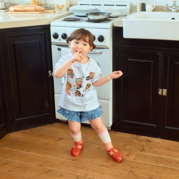 曬黑KT短袖上衣-親子款 韓國童裝,男童夏裝,中性童裝,童裝推薦,2026夏季童裝,男童穿搭,韓系童裝,中性穿搭,韓國代購