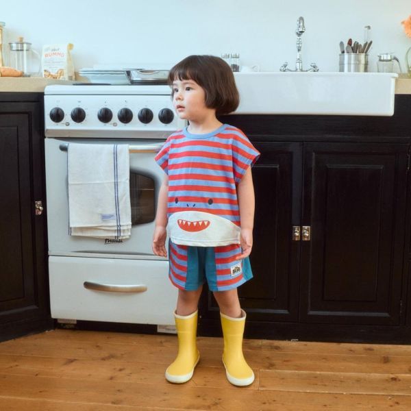 繽紛拼接條紋棉短褲 韓國童裝,男童夏裝,中性童裝,童裝推薦,2026夏季童裝,男童穿搭,韓系童裝,中性穿搭,韓國代購