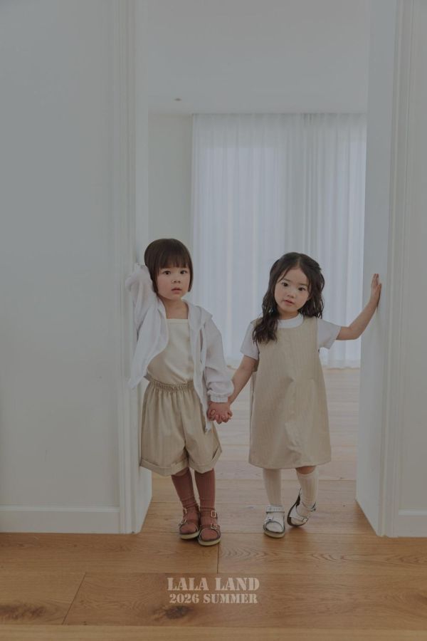 紳士直條反摺正裝短褲 韓國童裝,男童夏裝,中性童裝,童裝推薦,2026夏季童裝,男童穿搭,韓系童裝,中性穿搭,韓國代購