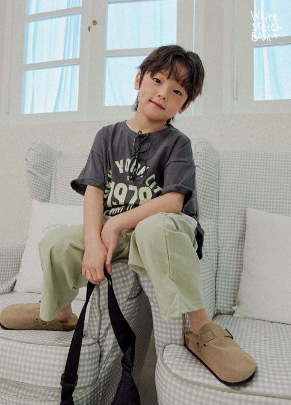 基礎素色9分繭型長褲 韓國童裝,男童夏裝,中性童裝,童裝推薦,2026夏季童裝,男童穿搭,韓系童裝,中性穿搭,韓國代購