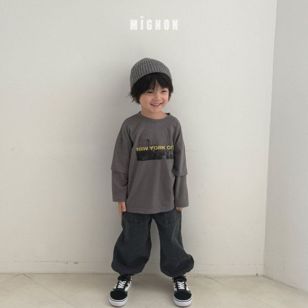 城市照片假兩件長袖上衣 韓國童裝,男童秋裝,中性童裝,韓系童裝推薦,2025秋季童裝,韓國男童新款,中性風男童穿搭,秋季男童服飾推薦,小男友穿搭