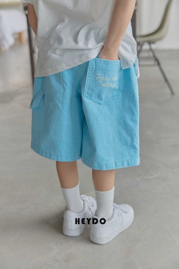 工裝風刺繡口袋五分寬短褲 韓國童裝,質感童裝,童裝推薦,韓系風格,男女童裝,韓風穿搭,韓國代購,韓國空運