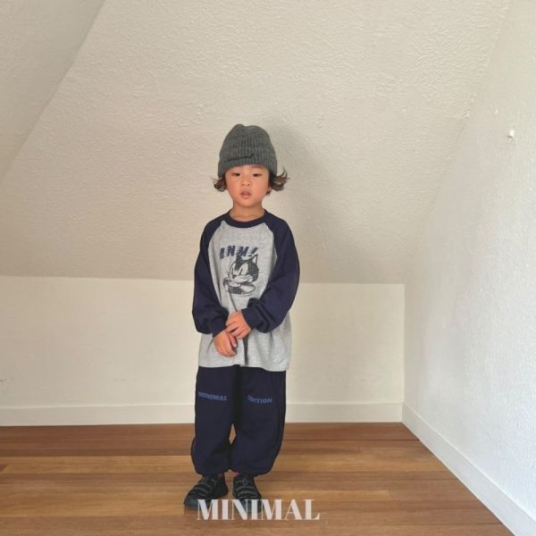 MINIMAL縮口有口袋運動長褲 韓國童裝,男童秋裝,中性童裝,韓系童裝推薦,2025秋季童裝,韓國男童新款,中性風男童穿搭,秋季男童服飾推薦,小男友穿搭