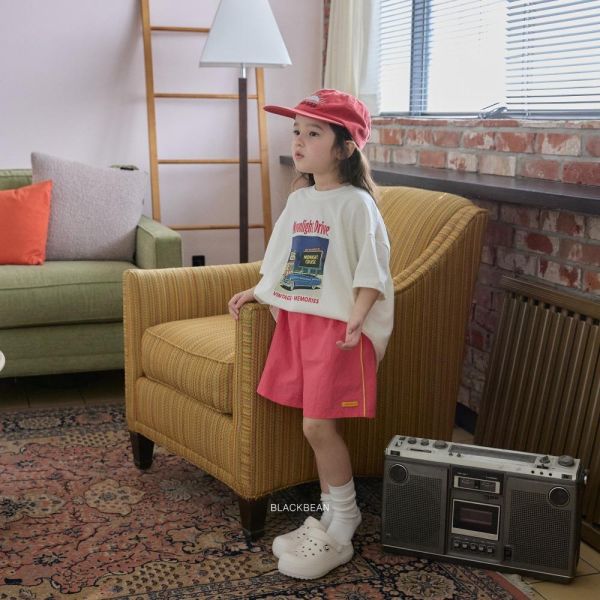 美國公路照片短袖上衣 韓國童裝,男童夏裝,中性童裝,童裝推薦,2026夏季童裝,男童穿搭,韓系童裝,中性穿搭,韓國代購