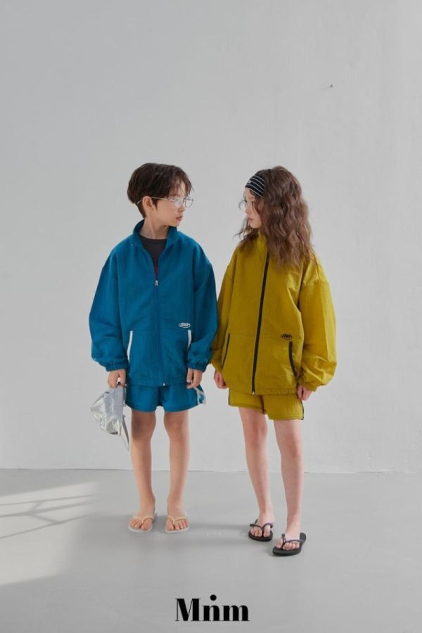 跳色滾邊刷刷感短褲 韓國童裝,男童夏裝,中性童裝,童裝推薦,2026夏季童裝,男童穿搭,韓系童裝,中性穿搭,韓國代購