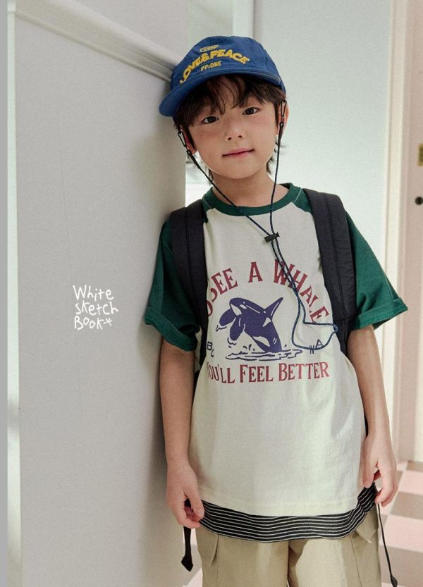 跳躍虎鯨雙色插肩短袖上衣 韓國童裝,男童夏裝,中性童裝,童裝推薦,2026夏季童裝,男童穿搭,韓系童裝,中性穿搭,韓國代購