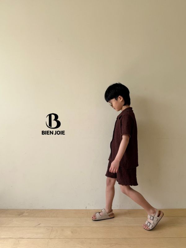 三宅感素色襯衫領休閒套裝 韓國童裝,質感童裝,童裝推薦,韓系風格,男女童裝,韓風穿搭,韓國代購,韓國空運,親子穿搭