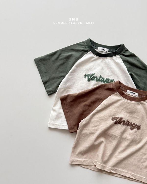 Vintage雙色插肩短袖上衣 韓國童裝,男童夏裝,中性童裝,童裝推薦,2026夏季童裝,男童穿搭,韓系童裝,中性穿搭,韓國代購