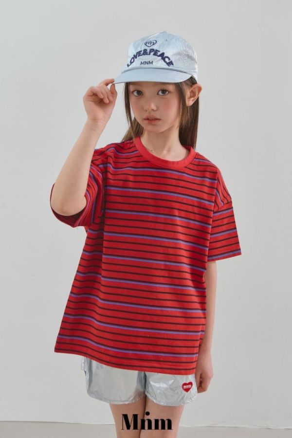 品牌經典刺繡調節繩平板帽 韓國童裝,男童夏裝,中性童裝,童裝推薦,2026夏季童裝,男童穿搭,韓系童裝,中性穿搭,韓國代購