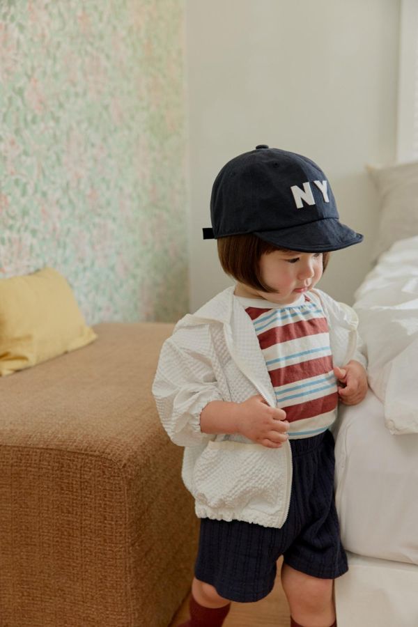 泡泡紗連帽拉鍊外套 韓國童裝,男童夏裝,中性童裝,童裝推薦,2026夏季童裝,男童穿搭,韓系童裝,中性穿搭,韓國代購