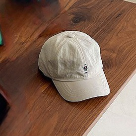 刺繡小圖棒球帽 