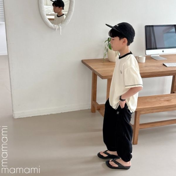 品牌小LOGO縮口舒服棉長褲 韓國童裝,質感童裝,童裝推薦,韓系風格,男女童裝,韓風穿搭,韓國代購,韓國空運