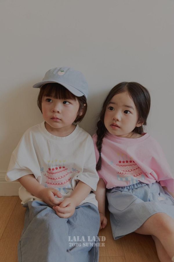 美味蛋糕短袖上衣 韓國童裝,男童夏裝,中性童裝,童裝推薦,2026夏季童裝,男童穿搭,韓系童裝,中性穿搭,韓國代購
