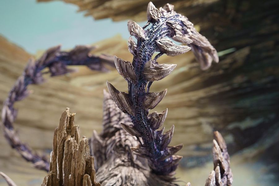 [預購]龍邊-鎖刃龍 